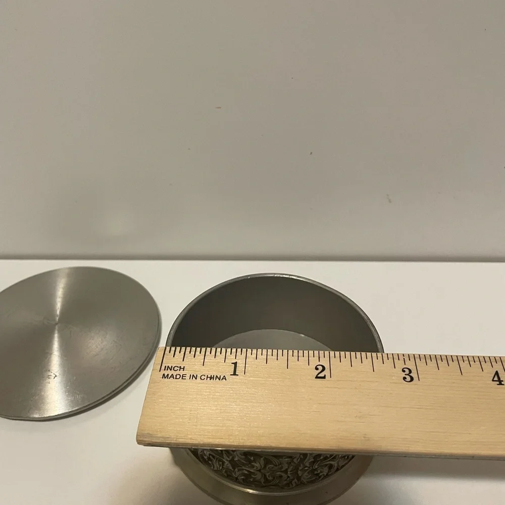 Royal Selangor pewter trinket box Round Antique Style Embossed 3”*1.5”